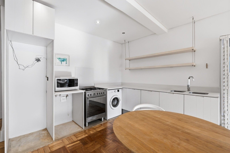 To Let 2 Bedroom Property for Rent in Sea Point Western Cape